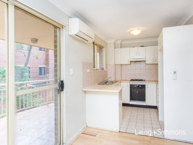 6/8-10 Newman Street, Merrylands NSW 2160