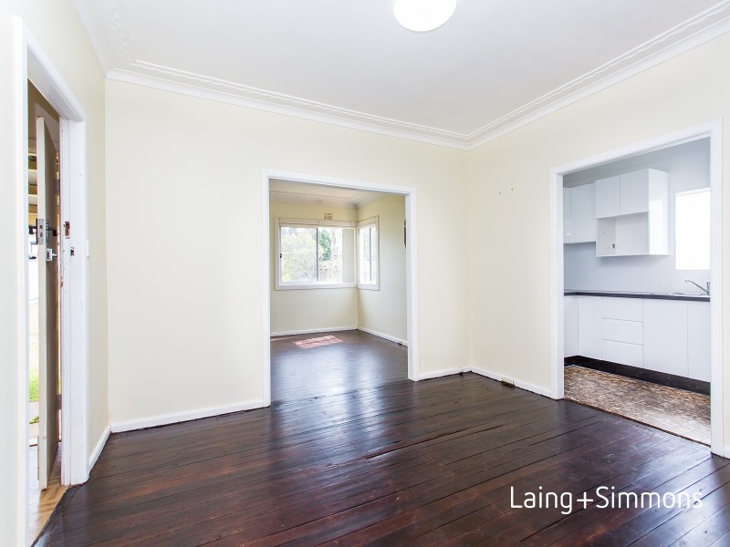 11 Hunt Street, Guildford NSW 2161