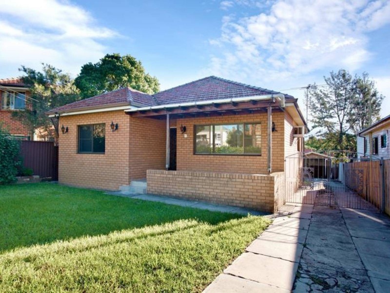 83 Chetwynd Road, Merrylands NSW 2160
