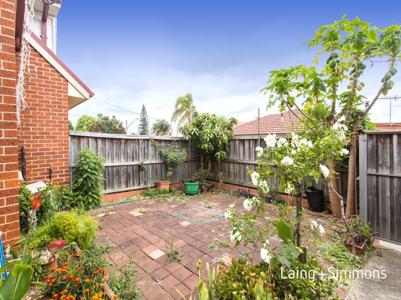 4/511 Woodville Road (enter through Lough Avenue & Lough Lane), Guildford NSW 2161