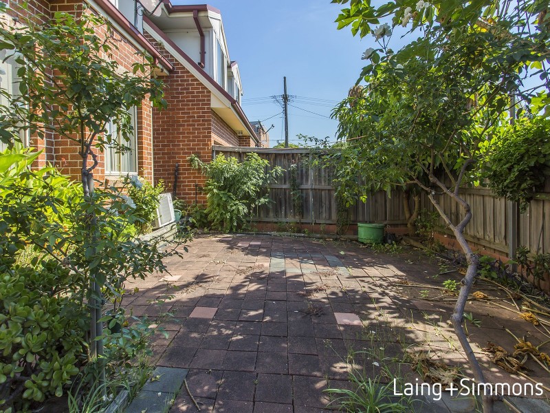 4/511 Woodville Road (enter through Lough Avenue & Lough Lane), Guildford NSW 2161