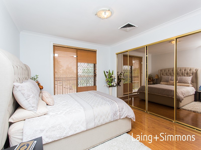 4 Elayne Place, Guildford NSW 2161