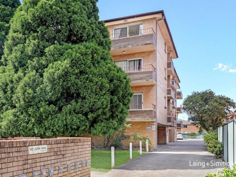 2/17 Blaxcell Street, Granville NSW 2142