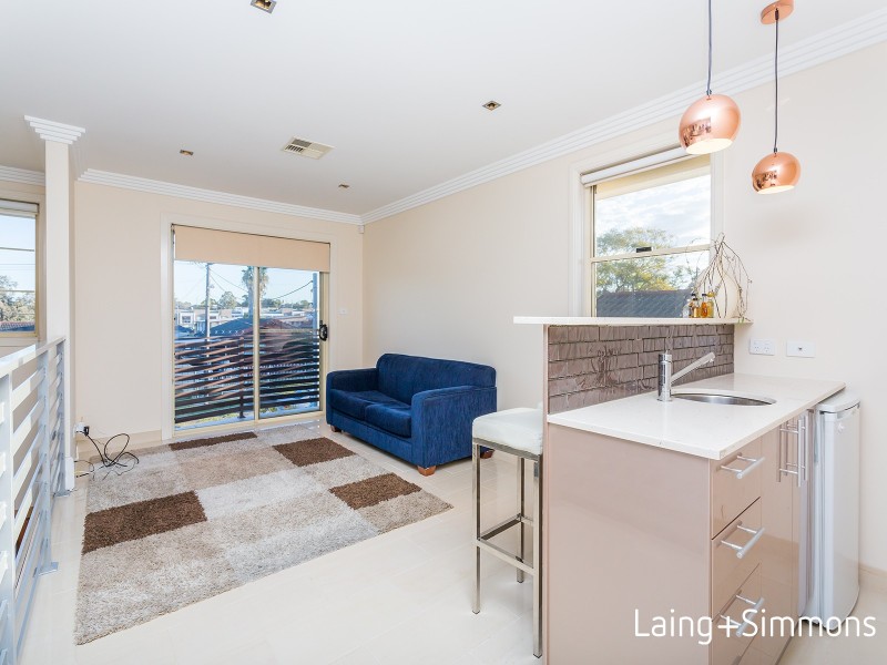 11 Linthorne Street, Guildford NSW 2161