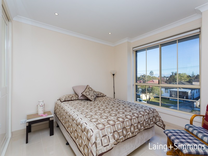 11 Linthorne Street, Guildford NSW 2161