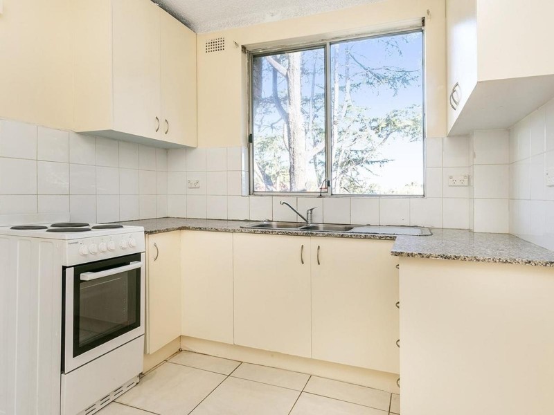 4/11-13 Allen Street, Harris Park NSW 2150