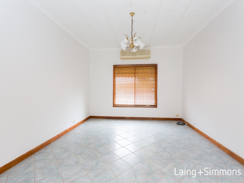 179 Juno Parade, Greenacre NSW 2190