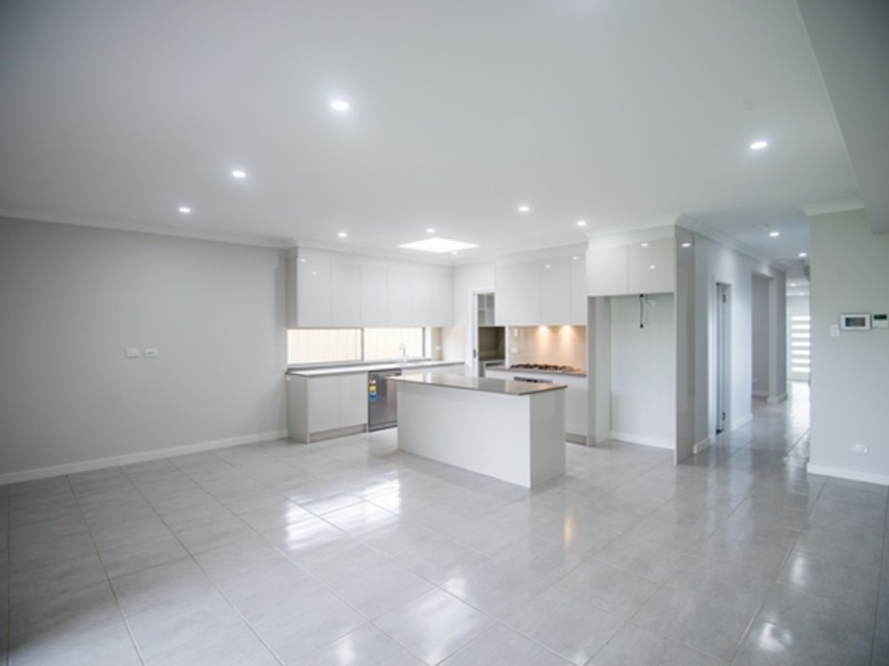 2/82 Mary Street, Merrylands NSW 2160