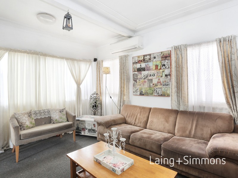 17 Railway Street, Guildford NSW 2161