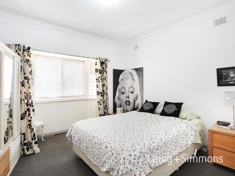 17 Railway Street, Guildford NSW 2161