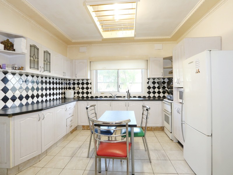 23a Hawksview Street, Merrylands NSW 2160