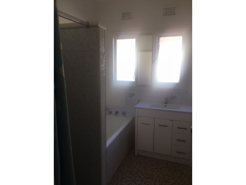 10 Highland Street, Guildford NSW 2161