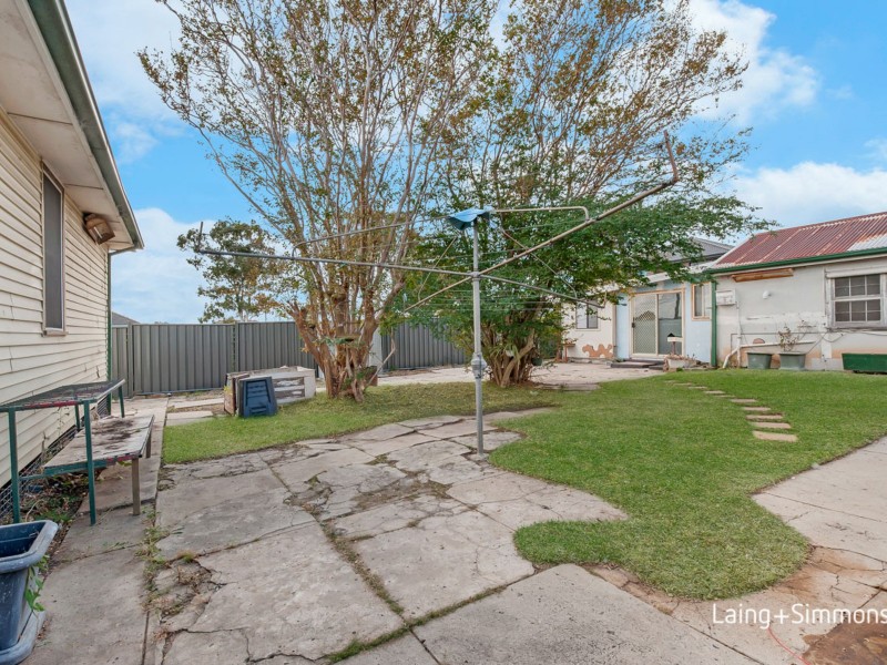 137 Robertson Street, Guildford NSW 2161