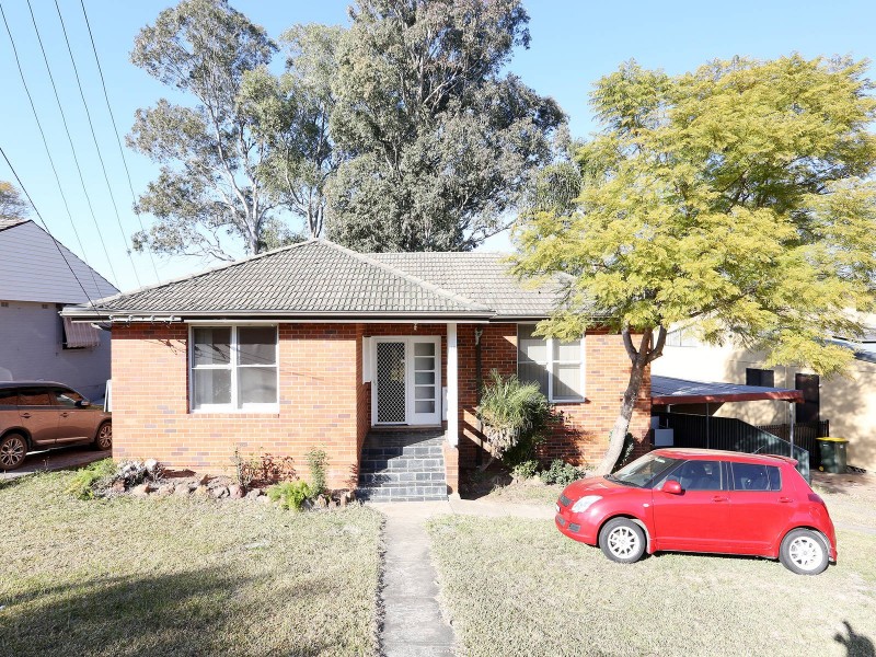 18 Gladys Crescent, Seven Hills NSW 2147