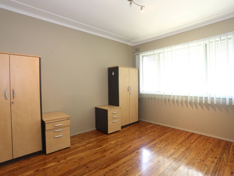 27 Damien Avenue, Greystanes NSW 2145