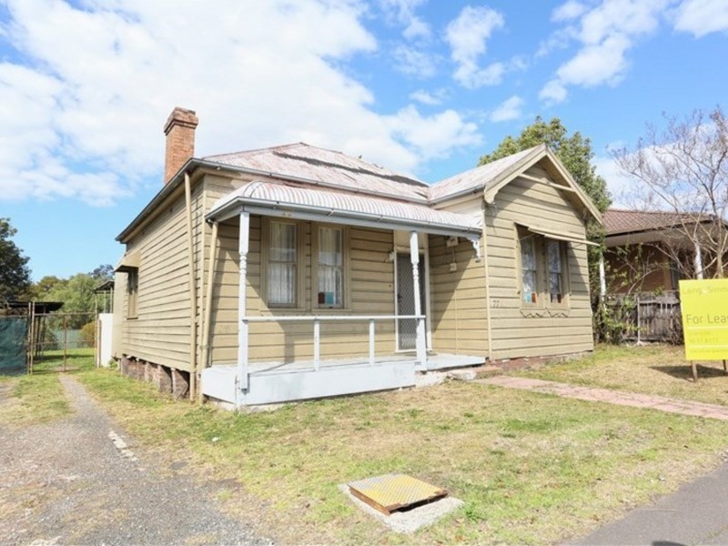 77 Woodville Road, Granville NSW 2142