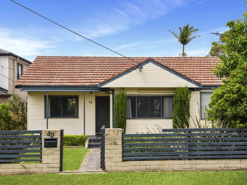 42 Cartwright Avenue, Merrylands NSW 2160