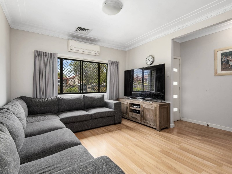 42 Cartwright Avenue, Merrylands NSW 2160