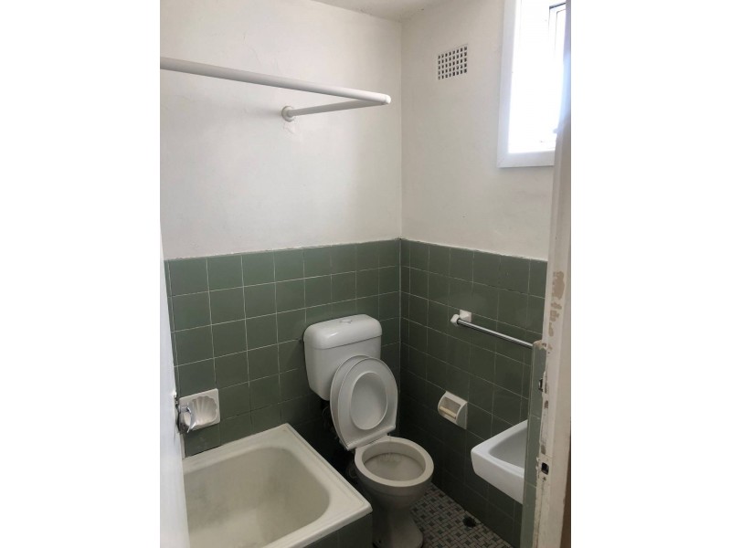 2/33 Dartbrook Road, Auburn NSW 2144