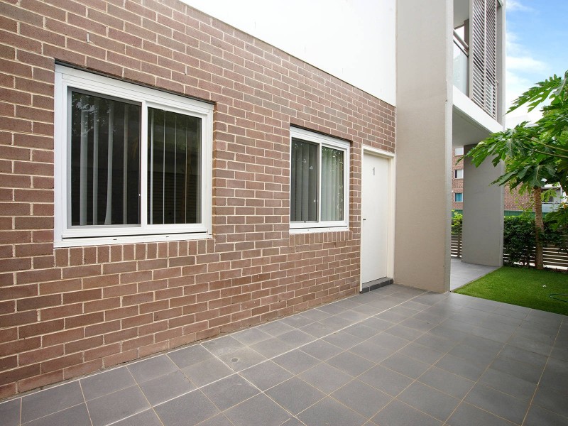 1/24 Smythe Street, Merrylands NSW 2160