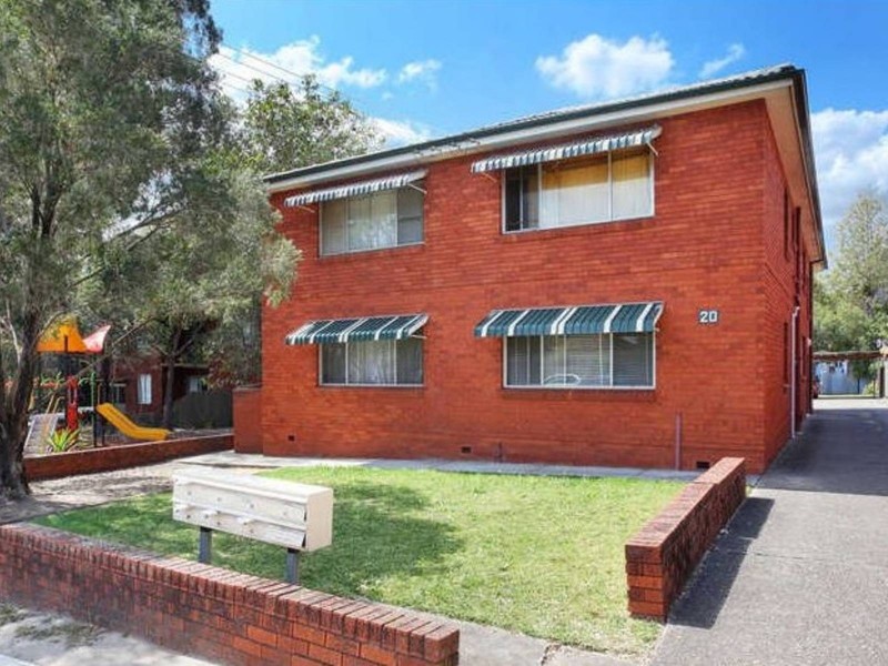 2/20 Walker Street, Merrylands NSW 2160