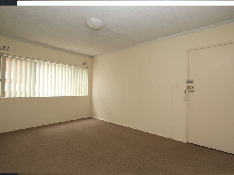 2/20 Walker Street, Merrylands NSW 2160