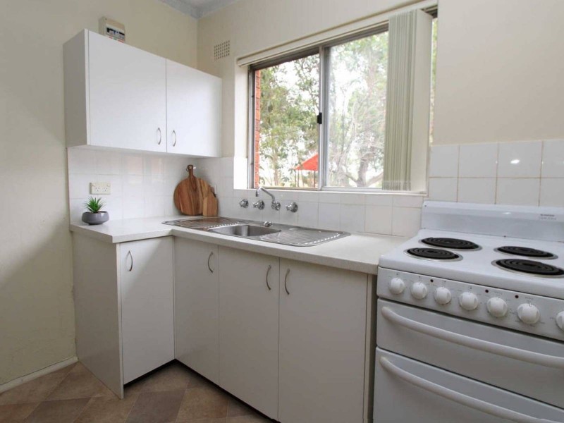 2/20 Walker Street, Merrylands NSW 2160