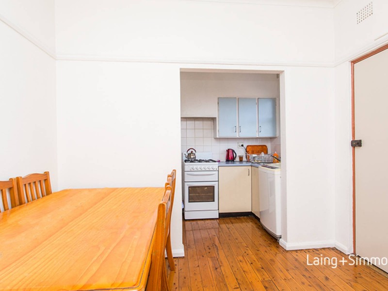 8/12 Dellwood Street, Granville NSW 2142