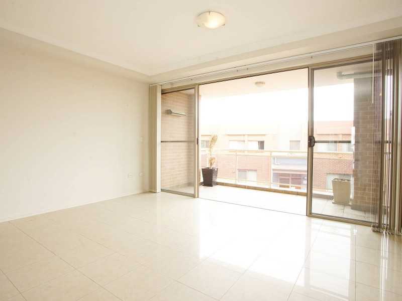 27/548-556 Woodville Road, Guildford NSW 2161