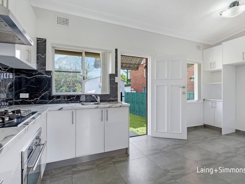 10 Waratah Street, Guildford NSW 2161