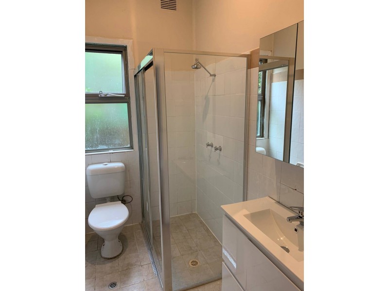 300 Woodville Road, Guildford NSW 2161