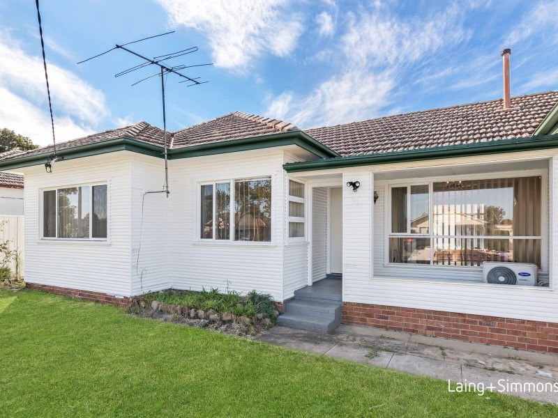 33 Queen Street, Guildford West NSW 2161