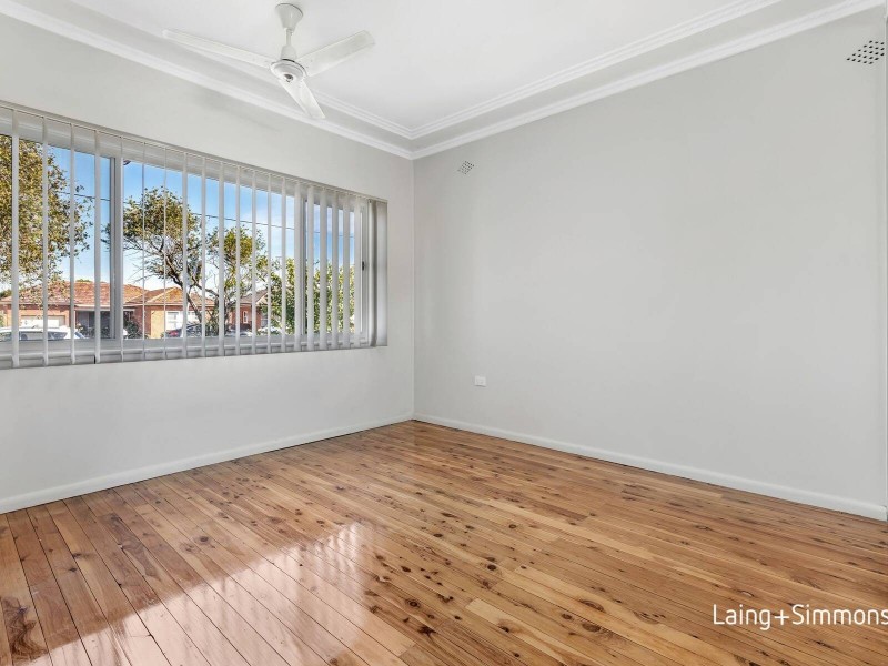 33 Queen Street, Guildford West NSW 2161