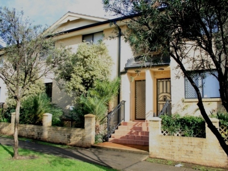 2/93-95 Clyde Street, Guildford NSW 2161