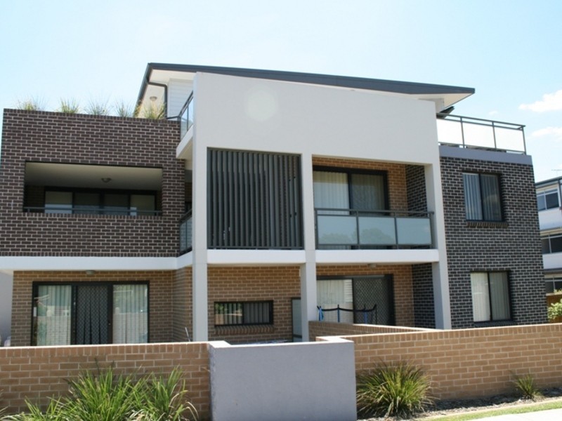 6/213-215 William Street, Granville NSW 2142