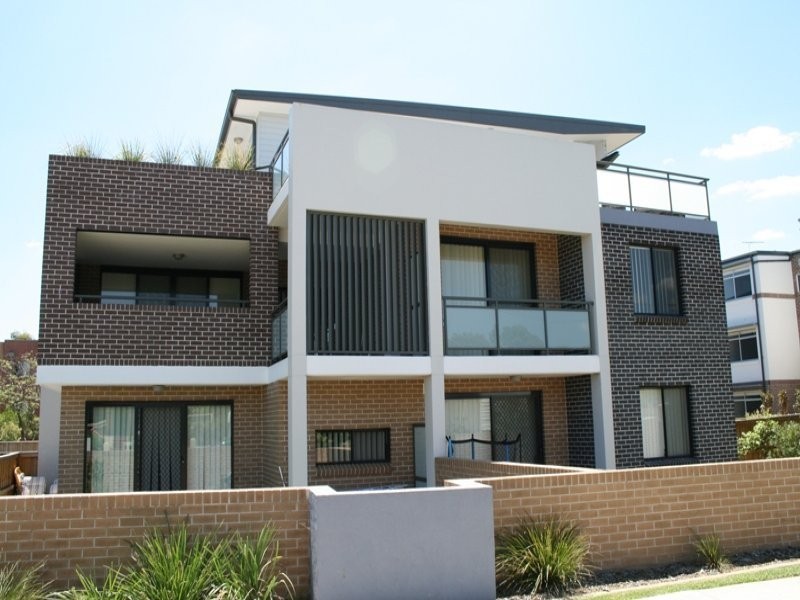 6/213-215 William Street, Granville NSW 2142