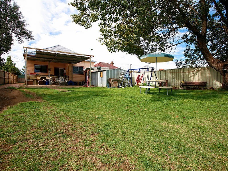 142 The Trongate, Granville NSW 2142