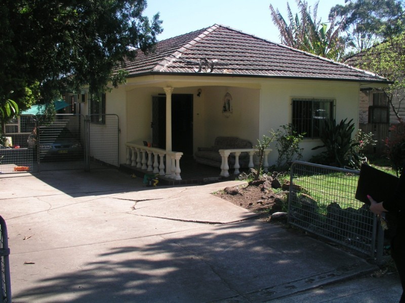 12 Highland, Guildford NSW 2161