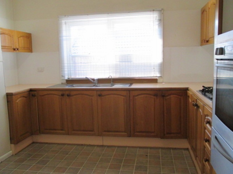 49 Woodville Road, Granville NSW 2142