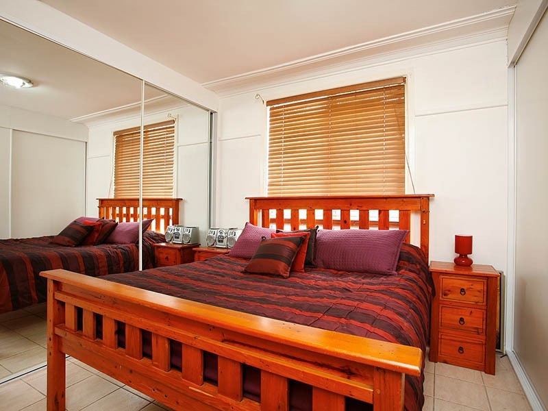 18 Linthorne Street, Guildford NSW 2161