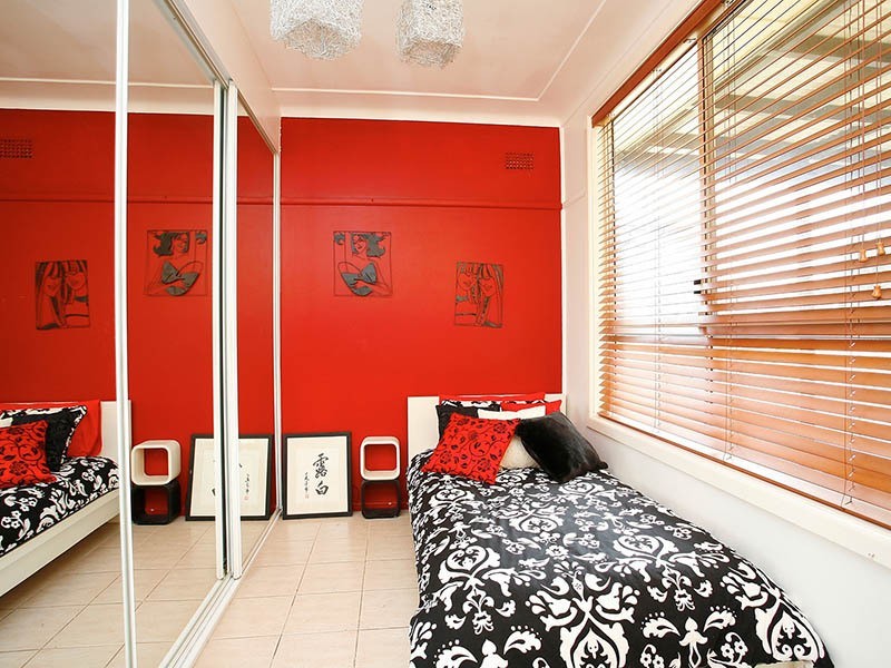 18 Linthorne Street, Guildford NSW 2161