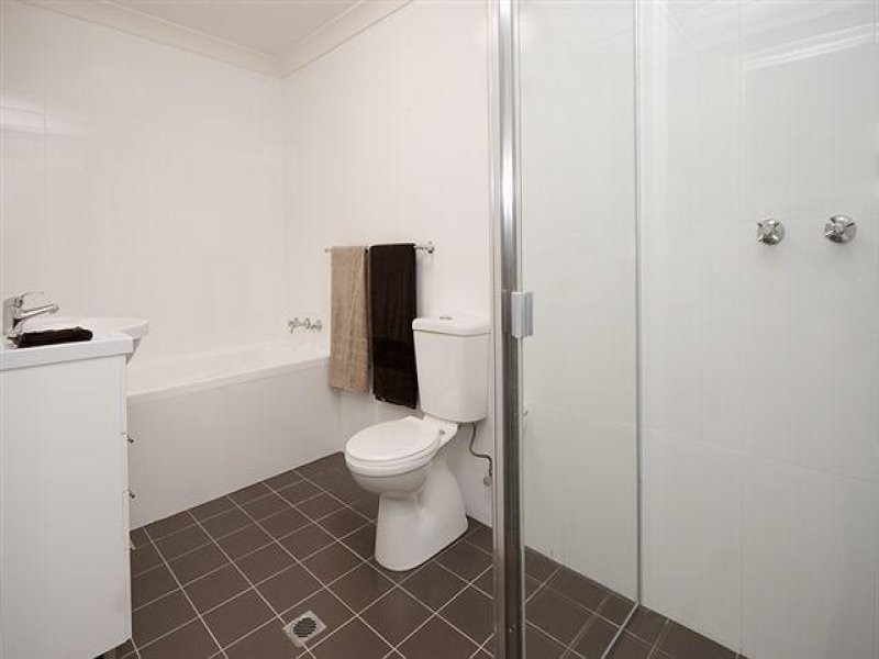 2/40 Earl Street, Merrylands NSW 2160