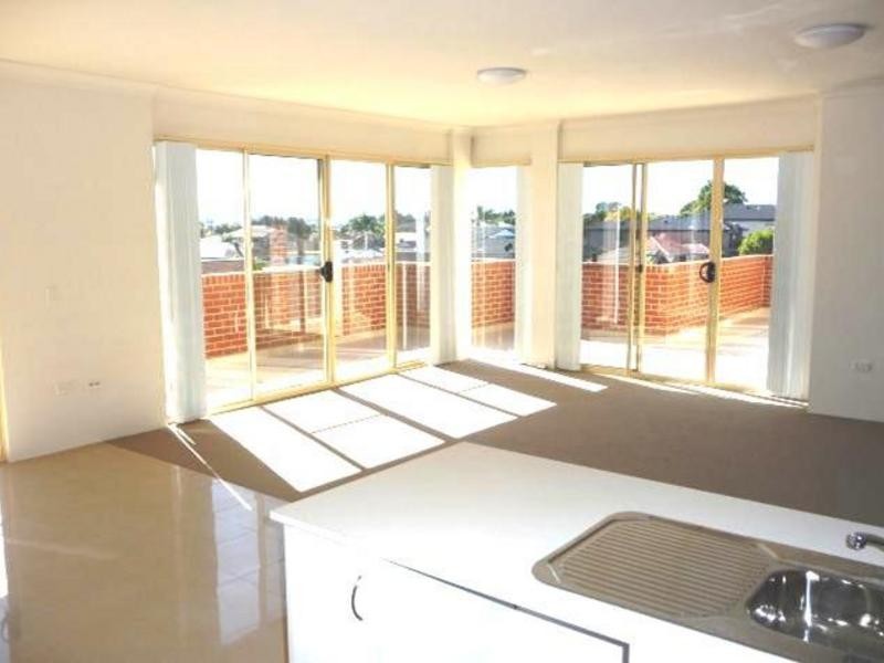 33/40 Earl Street, Merrylands NSW 2160