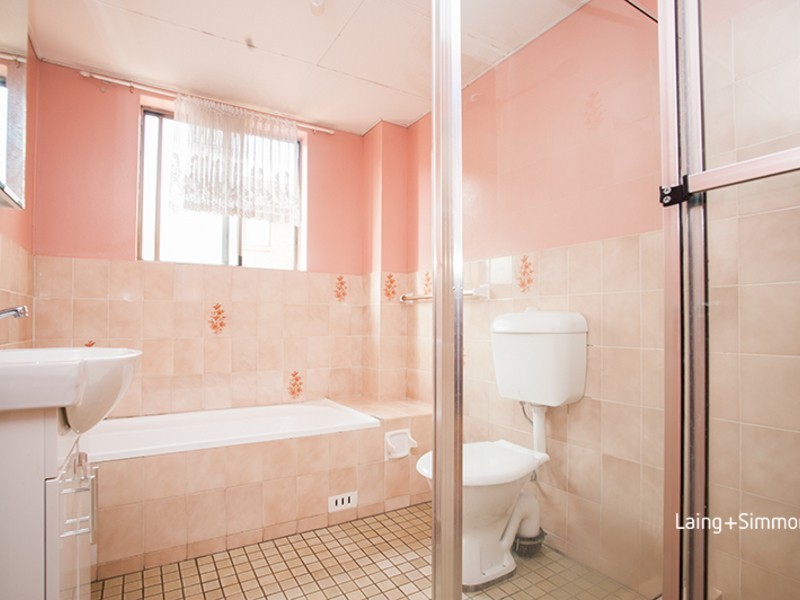 17/11 Louis Street, Granville NSW 2142