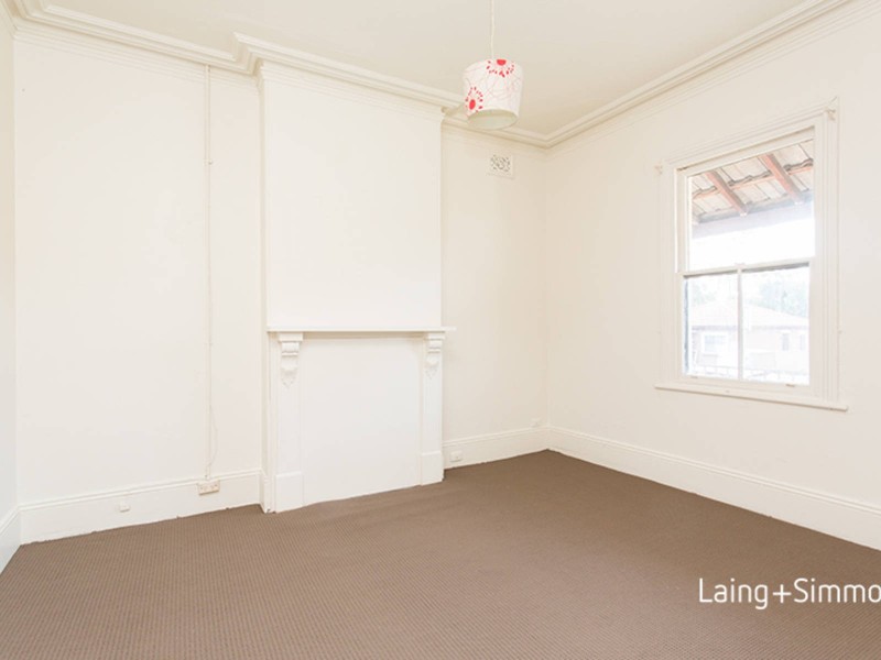 6 Victoria Street, Granville NSW 2142