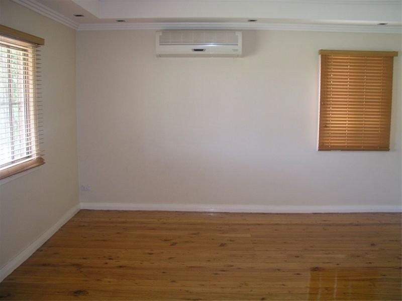 21 Dennistoun Avenue, Guildford NSW 2161