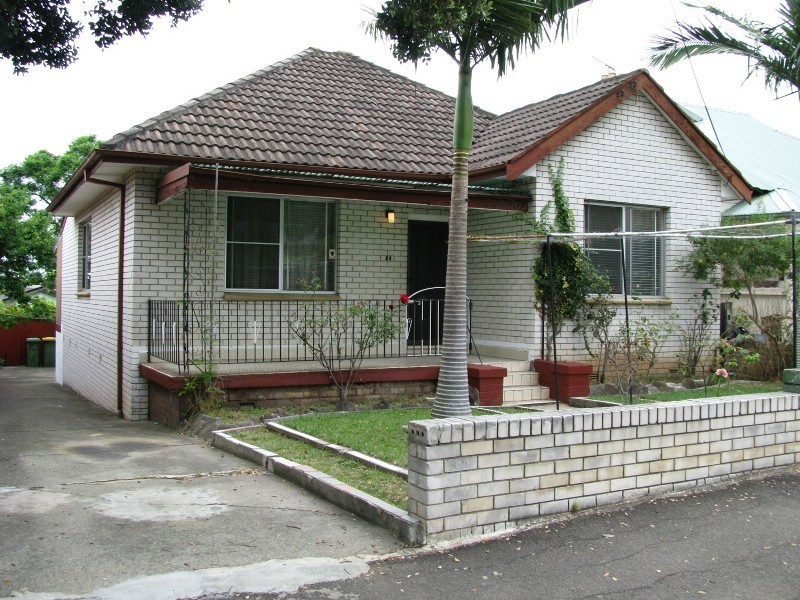 84 William, Granville NSW 2142