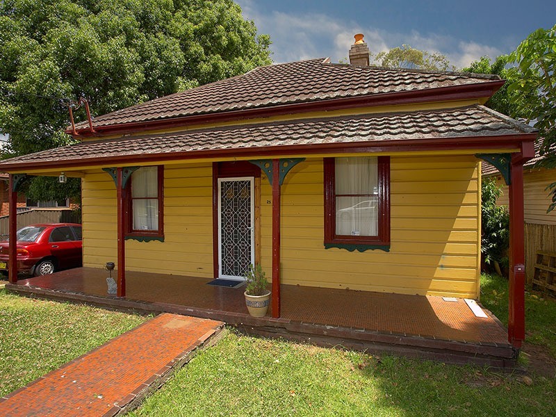 25 Station Street, Guildford NSW 2161