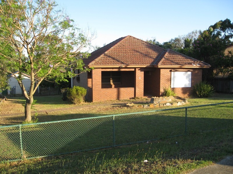 1 Ferndale Close, Wentworthville NSW 2145