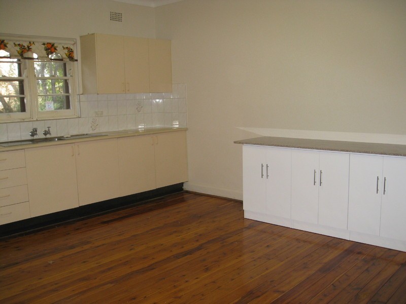 1 Ferndale Close, Wentworthville NSW 2145